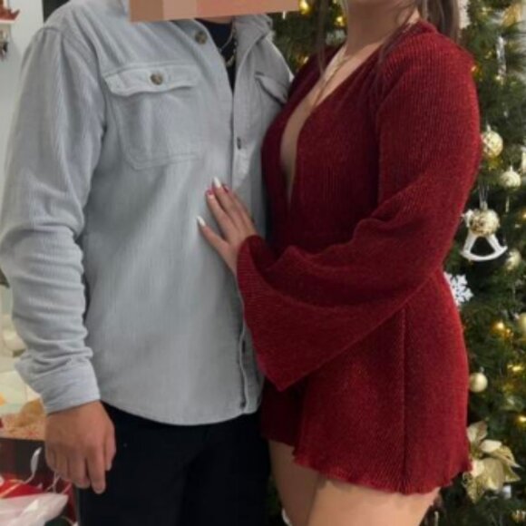 Burgundy Party Women's Gorgeous Elegant Deep V Neck Glittery Bell Sleeve romper - Picture 6 of 7